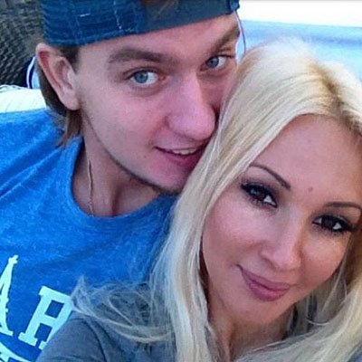 Лера Кудрявцева выходит замуж за хоккеиста