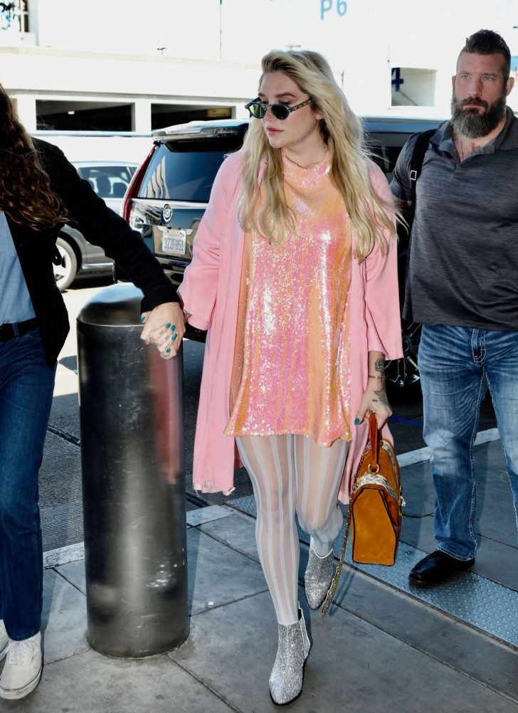 Kesha: Arrives at LAX Airport in LA -10
