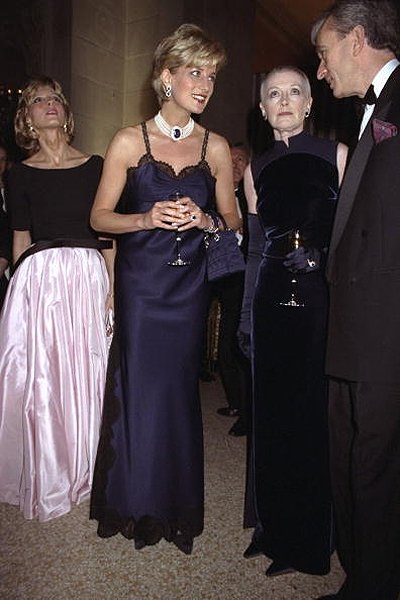 принцесса диана в 1996 году на met gala
