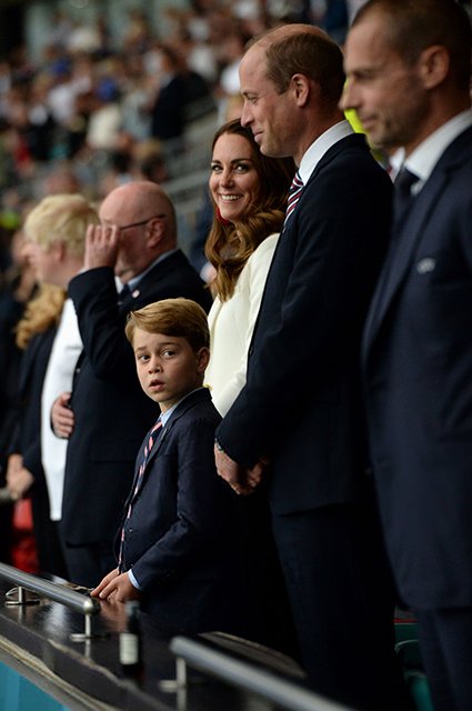 Кейт Миддлтон и принц Уильям с сыном Джорджем