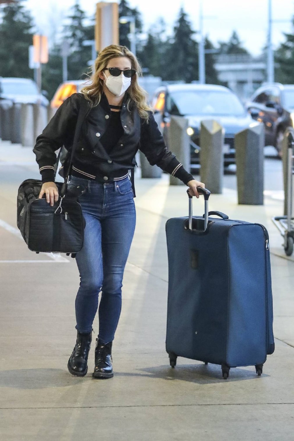 Lili Reinhart - Spotted at the Airport in Vancouver