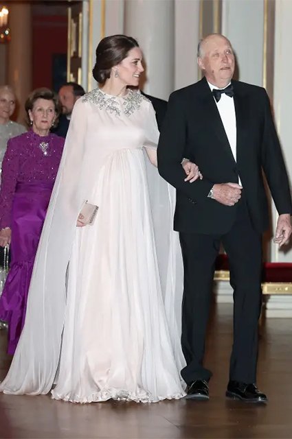 Кейт Миддлтон и король Норвегии Харальд V