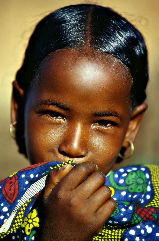 http://atlantablackstar.com/wp-content/uploads/2014/03/tuareg-girl-photo-by-sergio-pessolano.jpg