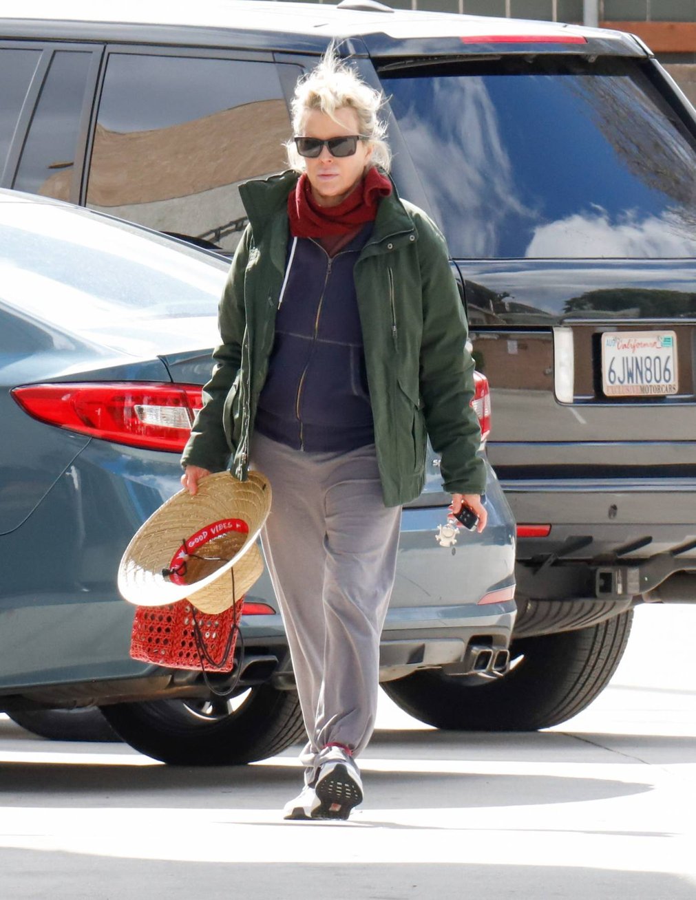 Kim Basinger 2021 : Kim Basinger – Running errands in Los Angeles-18