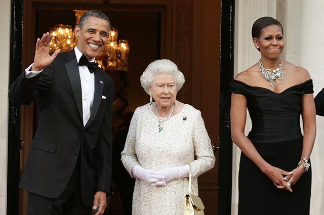 Барак Обама, королева Елизавета II и Мишель Обама