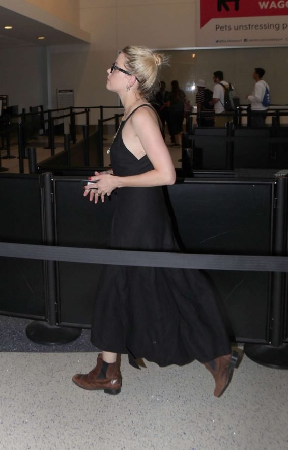 Amber Heard 2019 : Amber Heard â  at LAX airport in Los Angeles-07