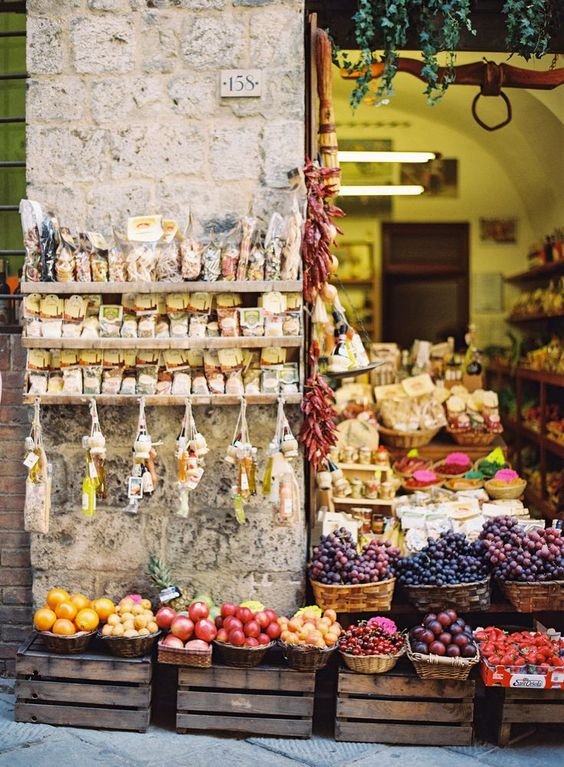 where to go in Tuscany - Siena, Lucca, Pienza, Montepulciano and Montalcino