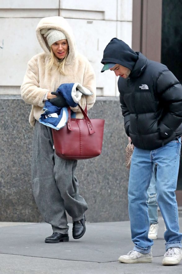 Sienna Miller 2019 : Sienna Miller – Wears a hooded fur coat out in NYC-01