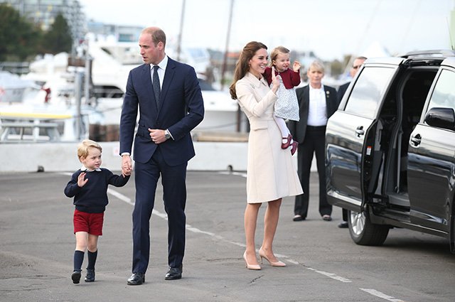 Принц Джордж, принц Уильям, Кейт Миддлтон и принцесса Шарлотта