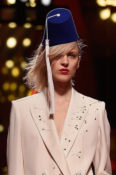 Schiaparelli : Runway - Paris Fashion Week - Haute Couture