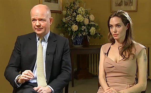 Анджелина Джоли хочет бросит карьеру актрисы