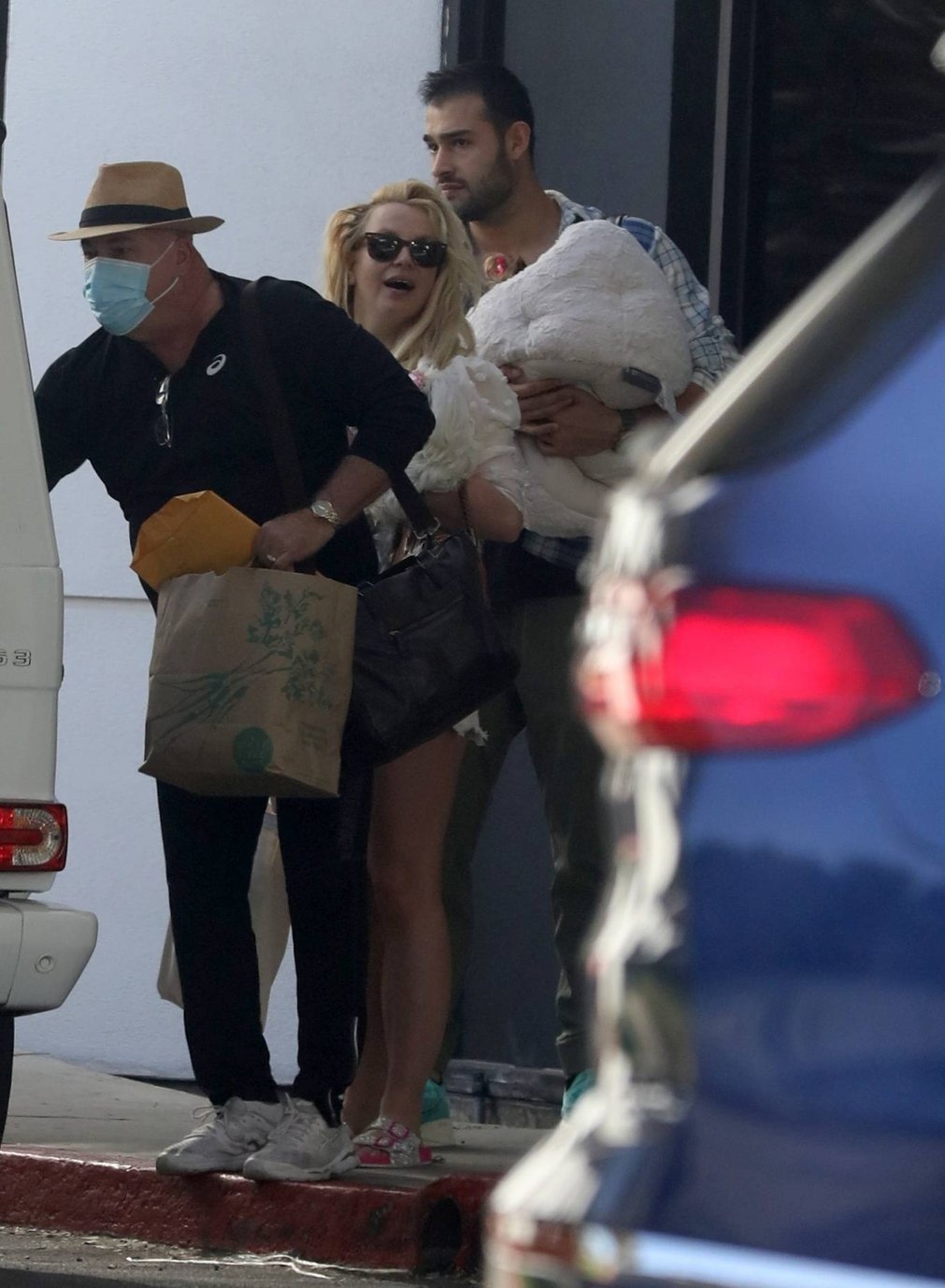 Britney Spears 2021 : Britney Spears – arrives back in California after celebrating her 40th Birthday in Cabo San Lucas-02