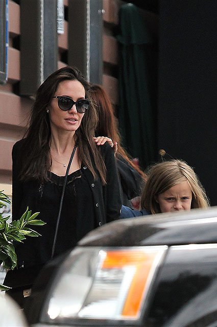 Анджелина Джоли и ее дочь Вивьен