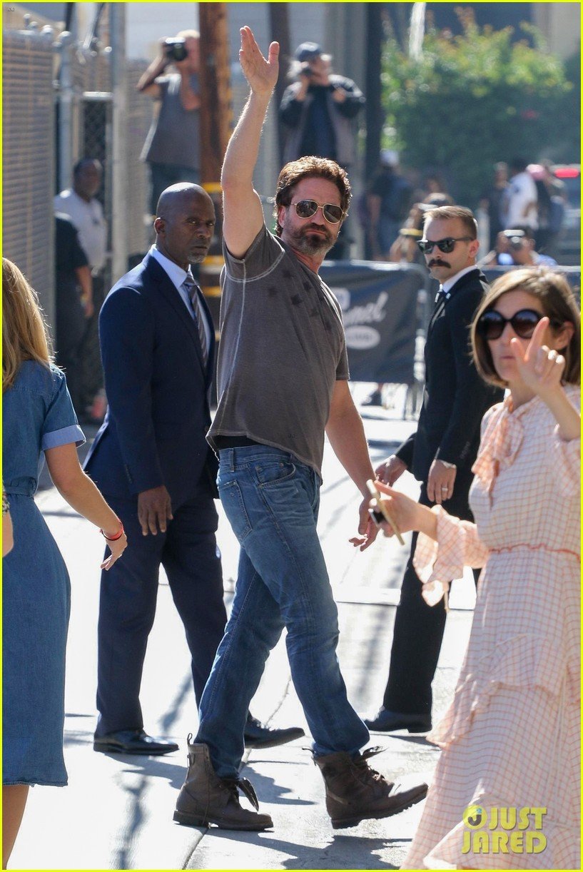 gerard butler hugs a fan while arriving at jimmy kimmel live interview 014336489