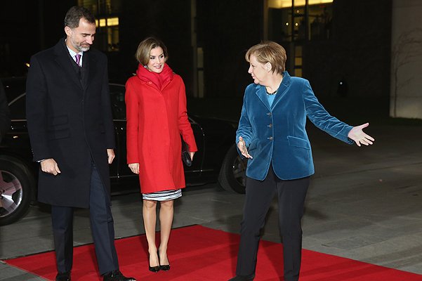 Король Фелипе, королева Летиция и Ангела Меркель