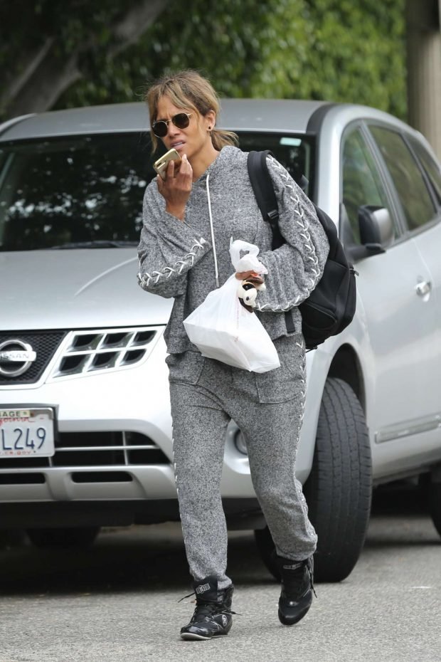 Halle Berry: Leaves her workout in Los Angeles-11