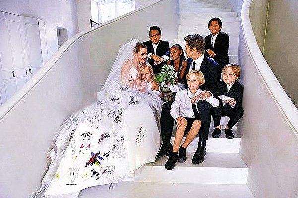Фото со свадьбы Брэда Питта и Анджелины Джоли