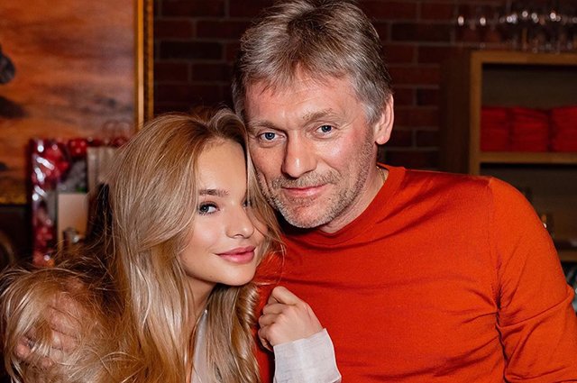 Лиза Пескова с отцом Дмитрием