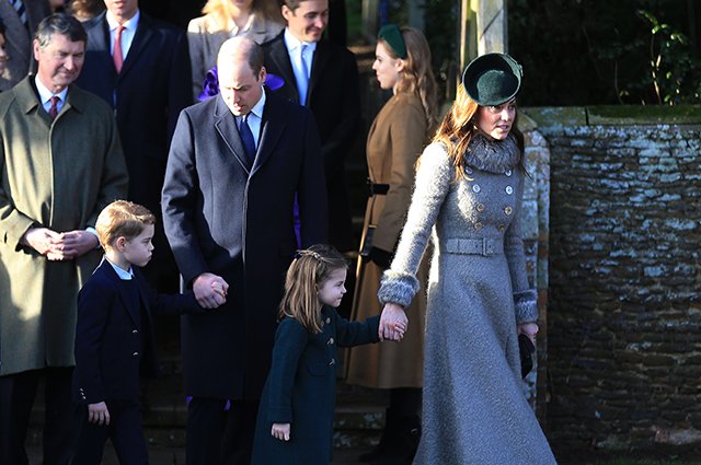 Принц Уильям и Кейт Миддлтон с принцем Джорджем и принцессой Шарлоттой