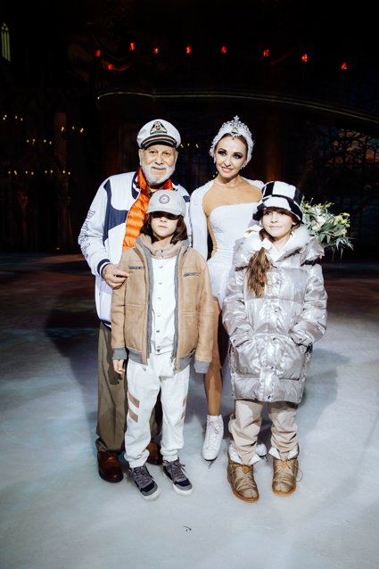 Бедрос Киркоров с внуками Мартином и Аллой-Викторией, Татьяна Навка