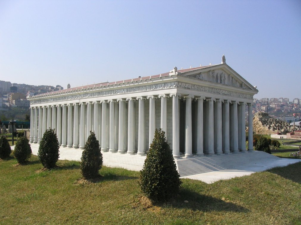 Миниатбоная модель храма