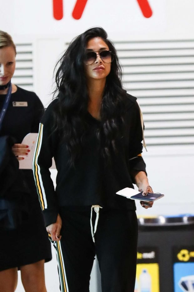 Nicole Scherzinger - Arrives at Sydney Airport