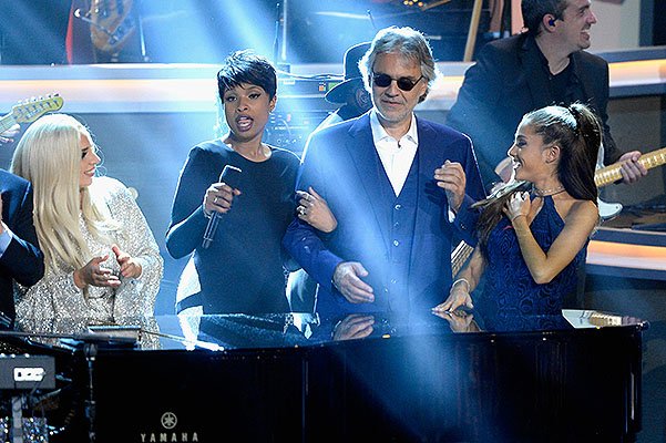 Леди Гага, Дженнифер Хадсон, Андреа Бочелли и Ариана Гранде на концерте в честь Стиви Вандера