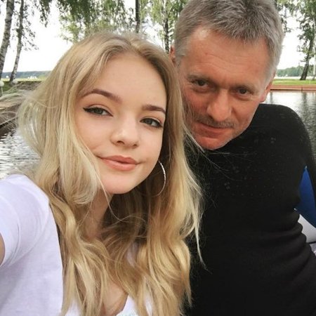 Дмитрий Песков с дочкой Елизаветой