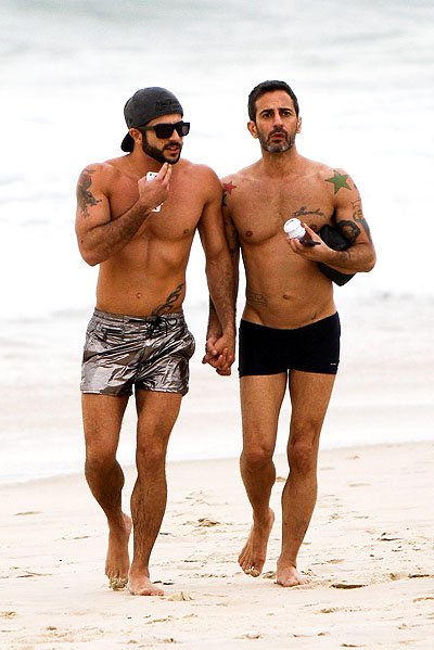 Гарри Луис и Марк Джейкобс на пляже Ипанема в Рио-де-Жанейро 