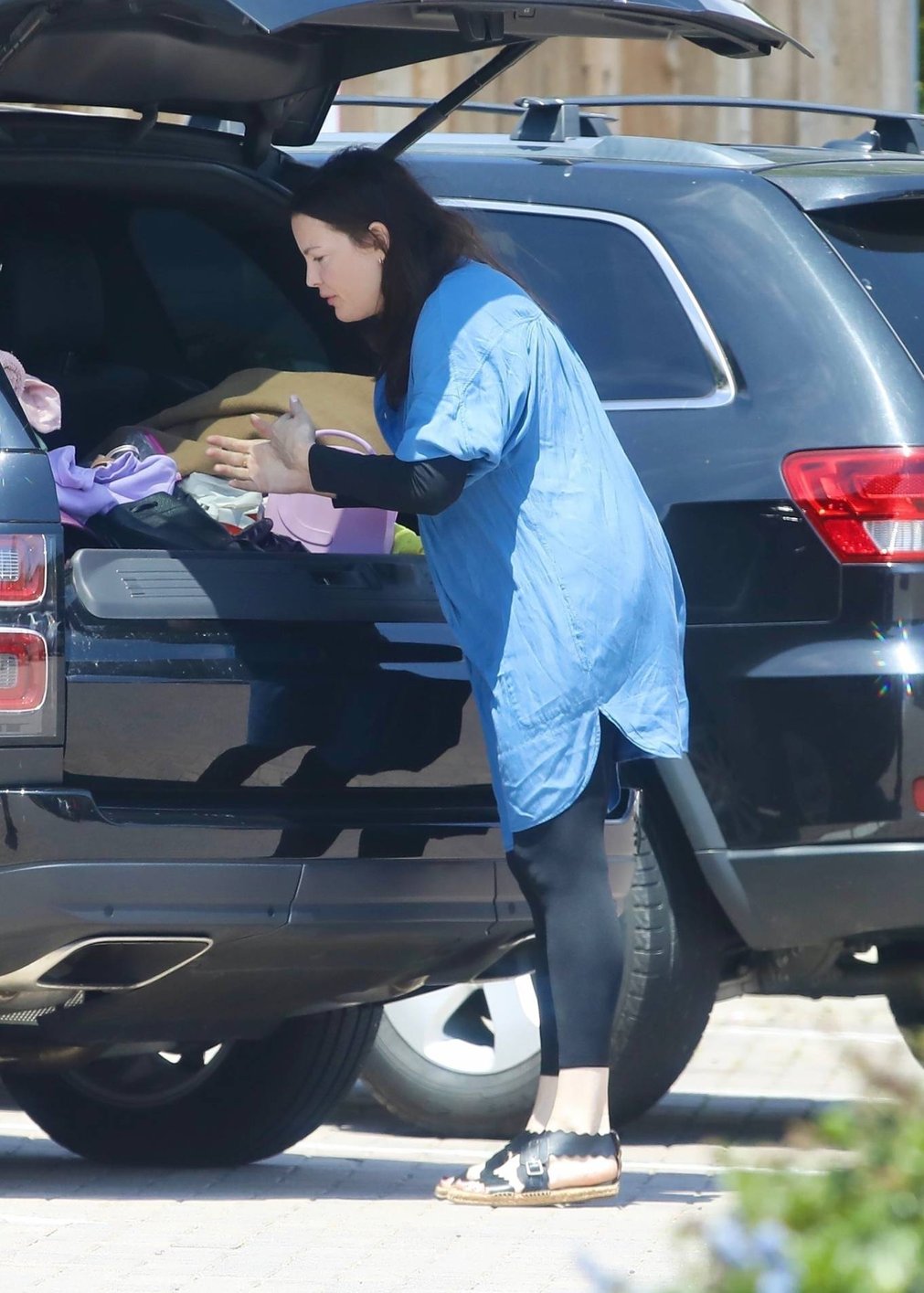 Liv Tyler 2021 : Liv Tyler – Steps out for lunch in Malibu-23