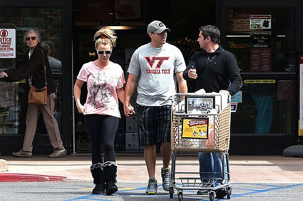 Бритни Спирс с бойфрендом Дэвидом Лукандо в Лос-Анджелесе
