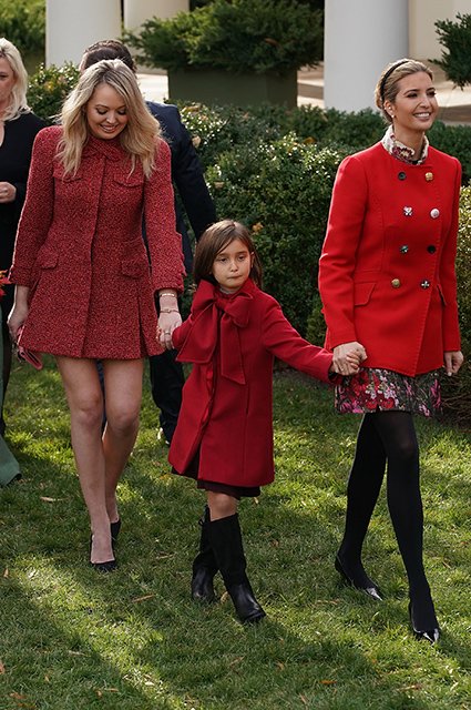 Тиффани Трамп и Иванка Трамп с дочерью Арабеллой