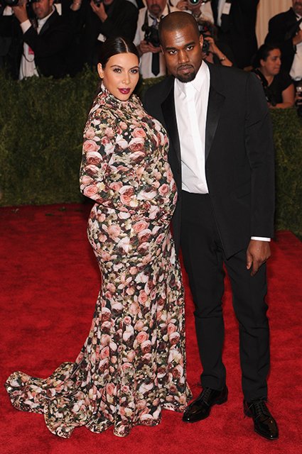 Ким Кардашьян (Givenchy) и Канье Уэст, 2013 год