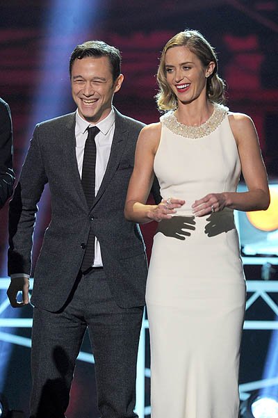 Джозеф Гордон-Левитт и Эмили Блант на церемонии Critics Choice Awards-2013