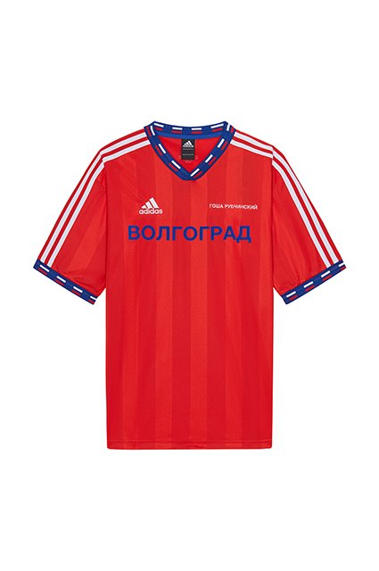 Футболка (8 900 рублей)