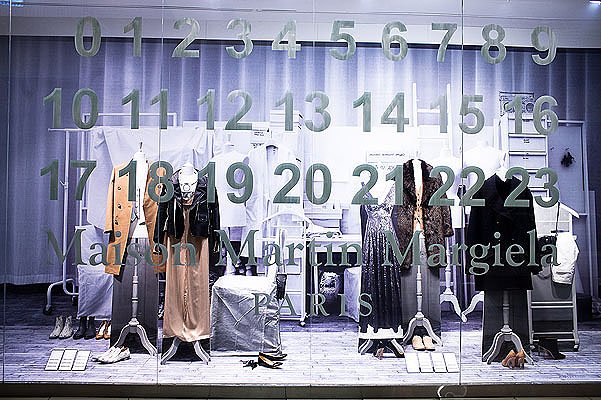 Фото первого дня российских продаж коллекции Maison Martin Margiela for H&M