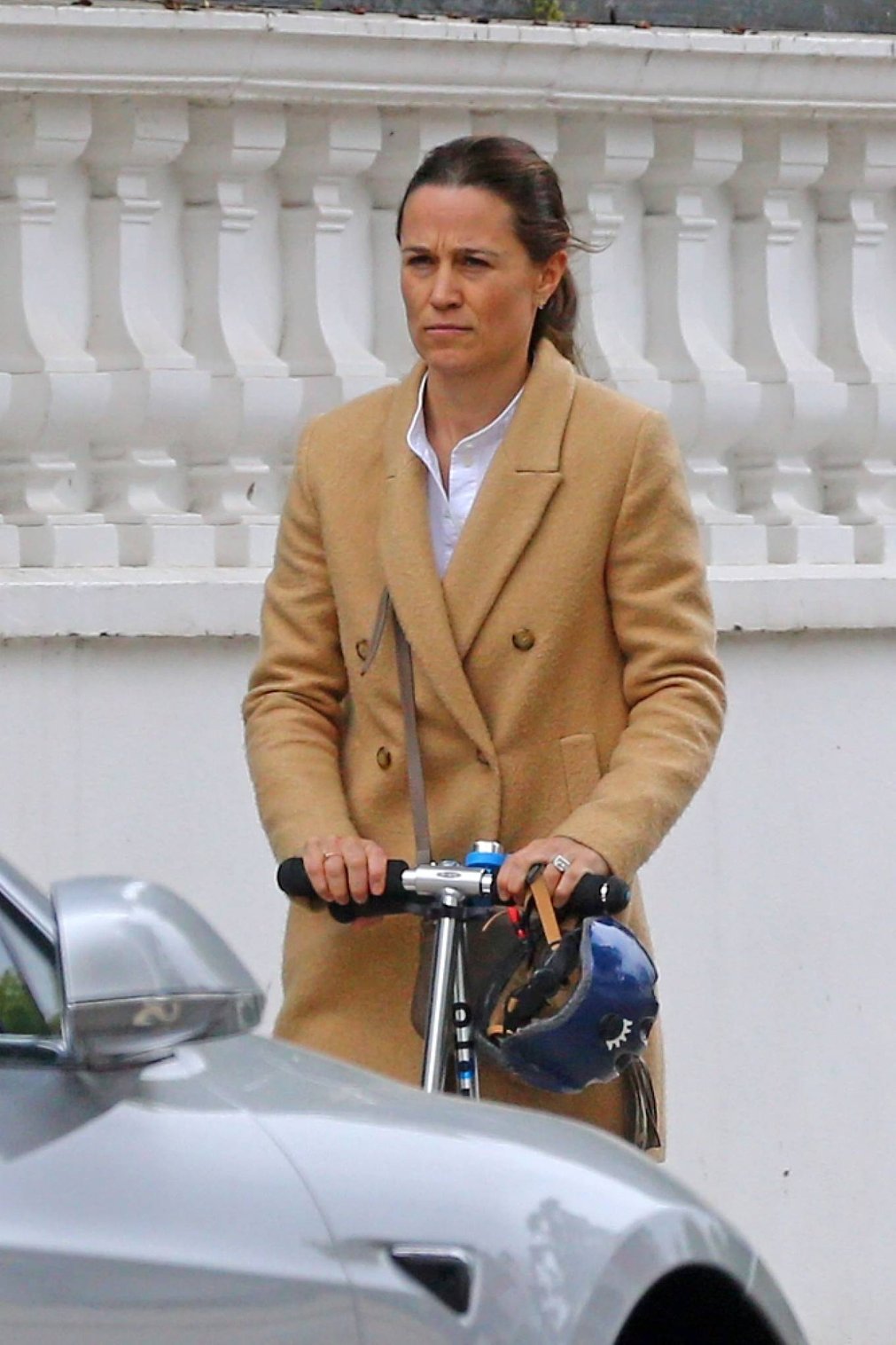 Pippa Middleton 2021 : Pippa Middleton – Scooter ride candids on the streets of London-05