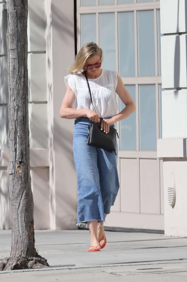 Cameron Diaz: Out in Los Angeles -02