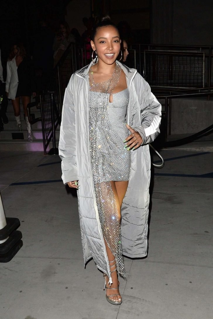 Tinashe: Attends the PowerPuff Girls Fashion Show -05