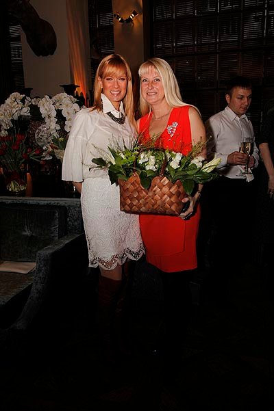 Олеся Судзиловская и Ольга Пантелеева на звездном девичнике в ресторане G.GRAF