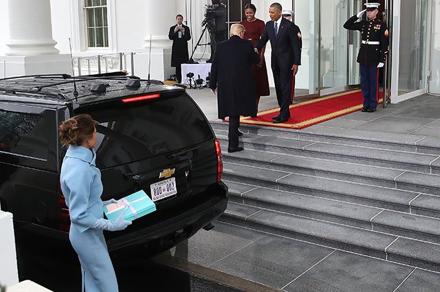 Дональд и Мелания Трамп с Бараком и Мишель Обамой