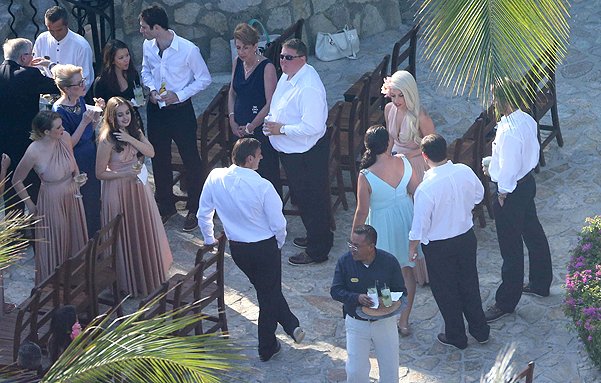 Леди Гага на свадьбе подруги