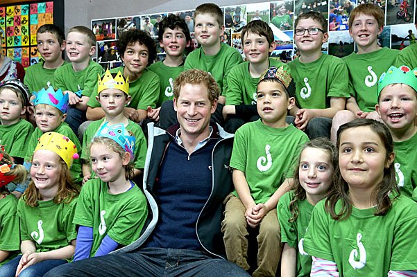 Принц Гарри с новозеландскими школьниками