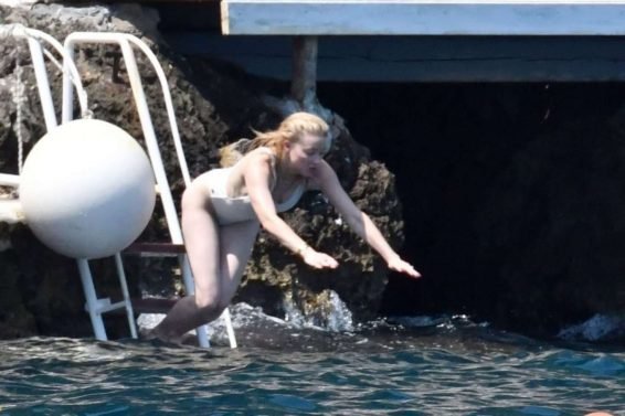 Amber Heard 2019 : Amber Heard in White Swimsuit 2019-03