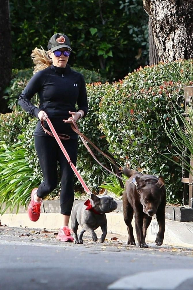 Reese Witherspoon: Out for a jog with her two dogs -05