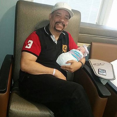 Ice-T с новорожденной дочкой