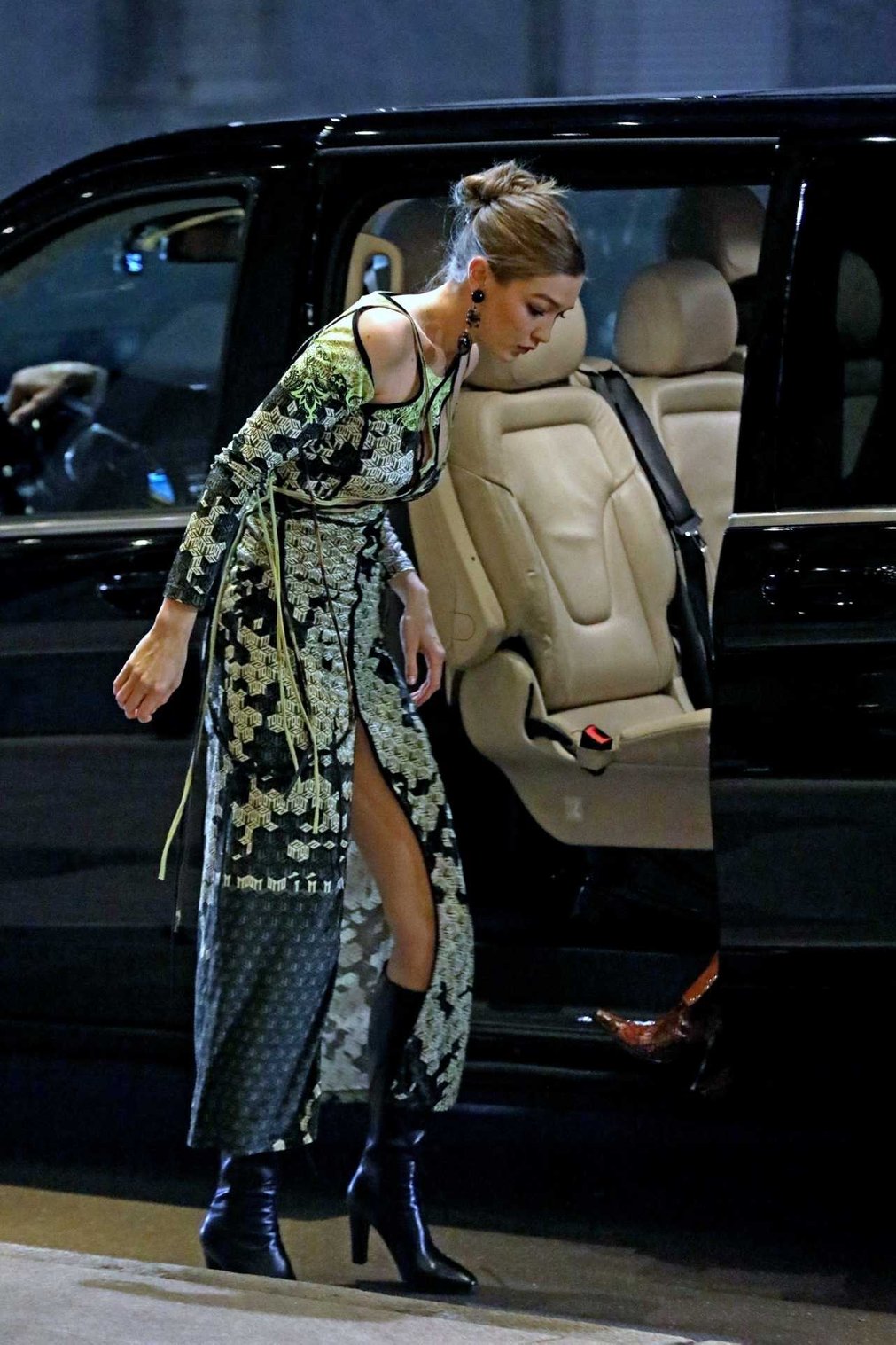 Gigi Hadid 2020 : Gigi Hadid – Heading to the Versace after party during 2020 Milan Fashion Week in Milan-02