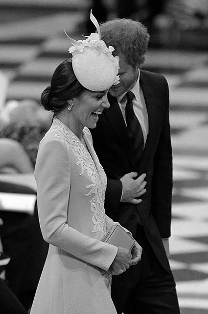 Кейт Миддлтон и принц Гарри на службе по случаю 90-летия королевы Елизаветы II