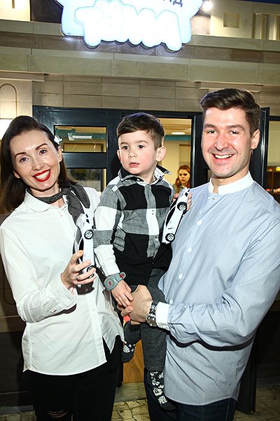 Мария Железнякова и Дмитрий Шипилов с сыном Сашей