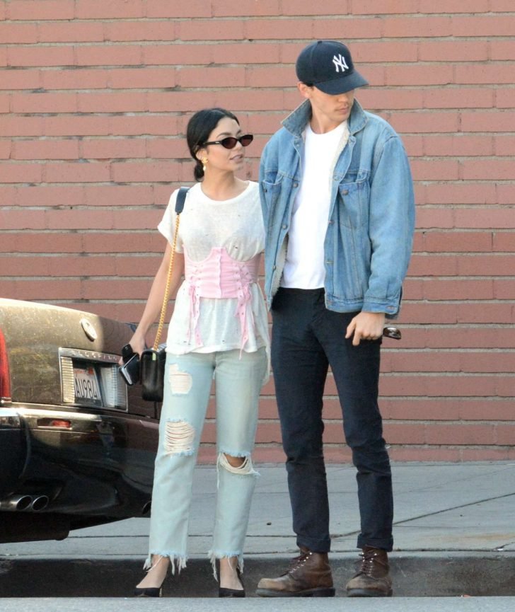 Vanessa Hudgens and Austin Butler: Out for dinner in Los Angeles -06